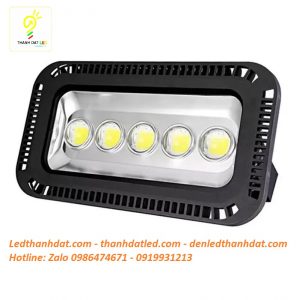 Đèn pha led 250w thấu kính