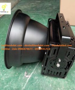 đèn pha led chiếu xa