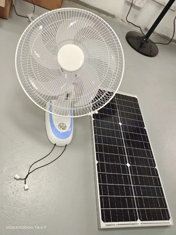 Quạt treo tường năng lượng mặt trời 15w (TDL-QNL) Thành Đạt Led