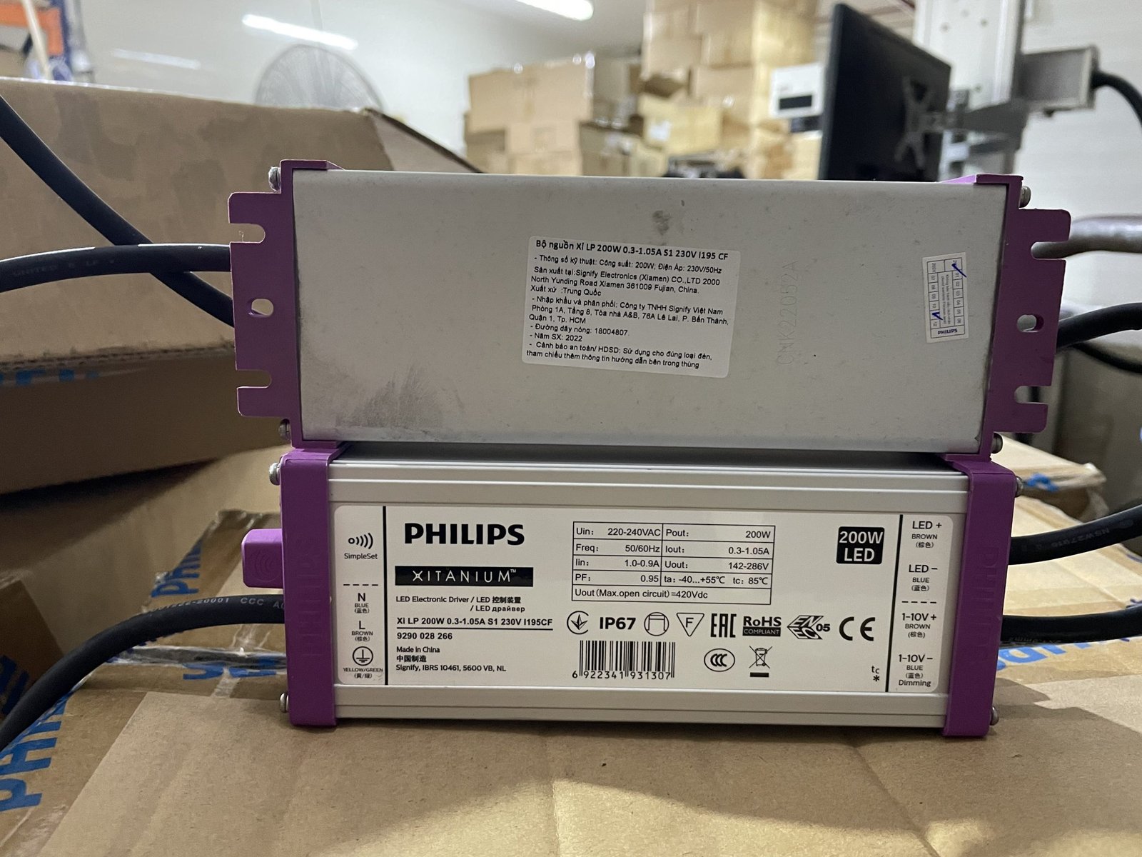 Nguồn Đèn Led Philips Xitanium Dimmer 5 Cấp 200W (Xi LP 200W 0.3-1.05A S1 WL I195)